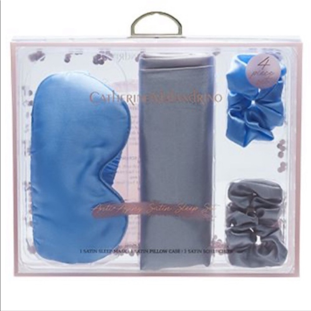 2/$30 NWT CATHERINE MALANDRINO ANTI AGING 4 piece satin sleep set